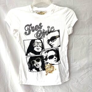 Bebe Tres Chic White Graphic Tee with Rhinestones SZ S NWOT